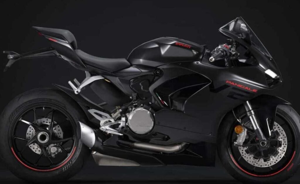Ducati Panigale V2: ¡renovada con una elegante apariencia en negro! 1 ducati panigale v2 renovada con una elegante apariencia en negro