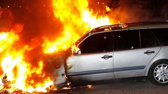 Incendios en vehículos: ¿Por qué sucede y cómo prevenirlos? 1 incendios en vehiculos por que sucede y como prevenirlos