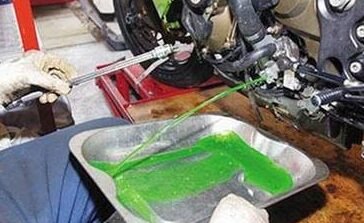 Mantén Tu Moto Fresca: Dominando el Sistema de Enfriamiento 1 manten tu moto fresca dominando el sistema de enfriamiento