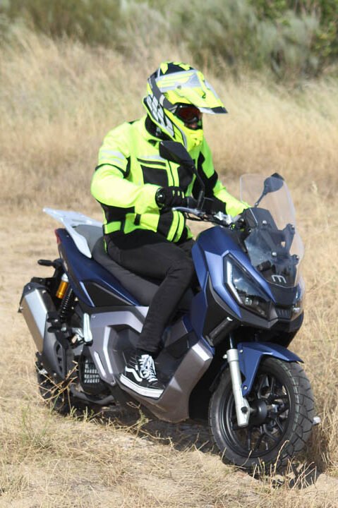 MITT 125 ADV en Amarillo Desértico: Un Sueño para Aventureros 1 mitt 125 adv en amarillo desertico un sueno para aventureros