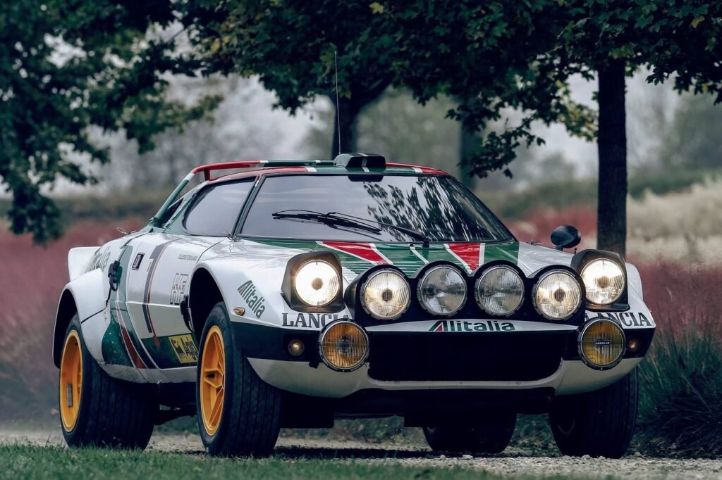¡Pasión y Potencia Italiana! Lancia: Tradición Deportiva y Excelencia 1 pasion y potencia italiana lancia tradicion deportiva y excelencia