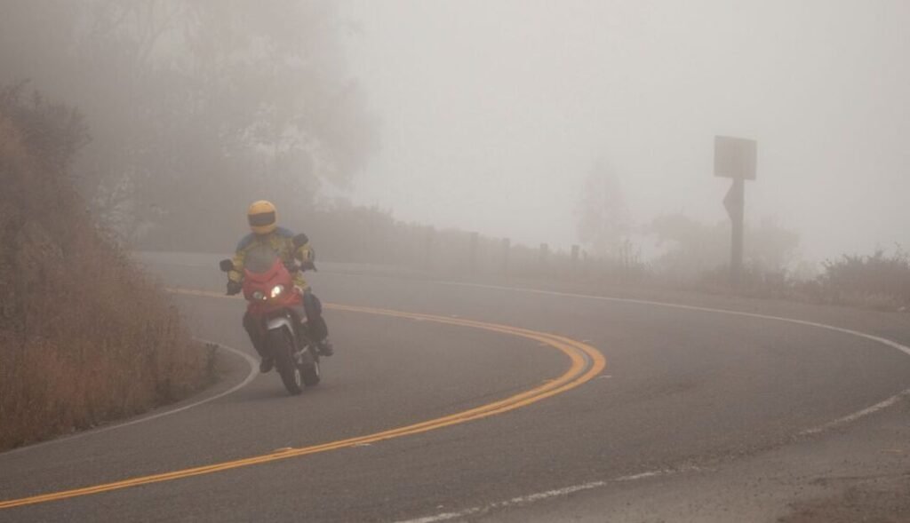 Visibilidad Esencial: Cómo Ser Visto en Moto 1 visibilidad esencial como ser visto en moto